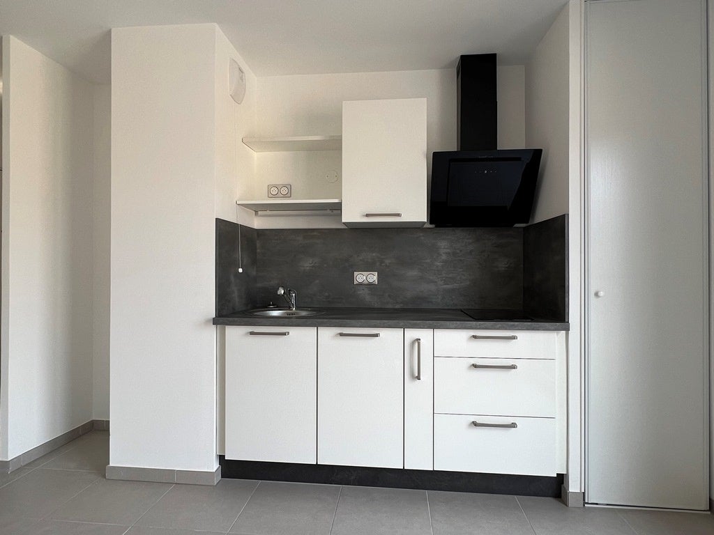 Appartement Rue de la Combe à Porte des Pierres Dorées