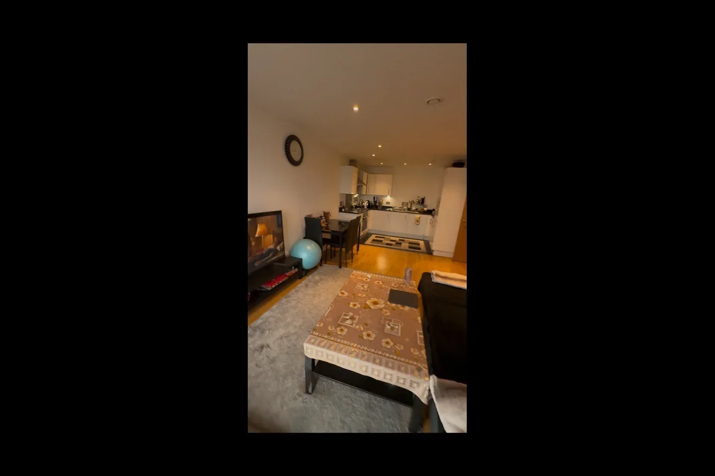 Room Pinner Road in Greater London