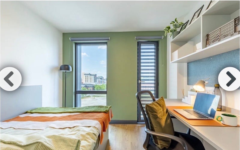 Room Manvers Street in Nottingham