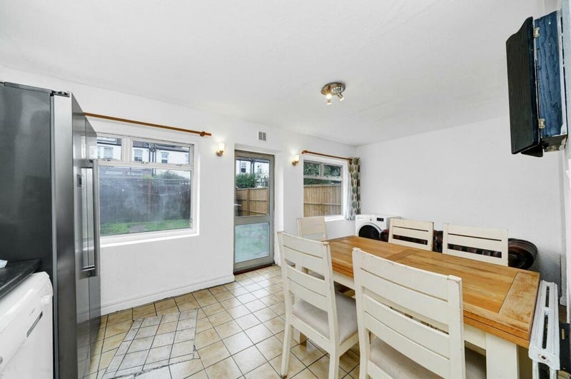 Room Beechcroft Road in Greater London