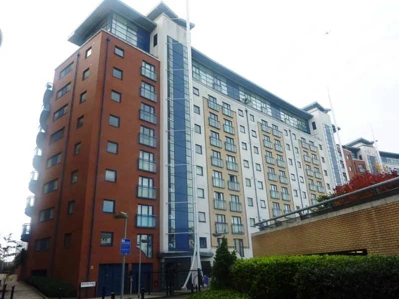 Flat Newton Place in Greater London