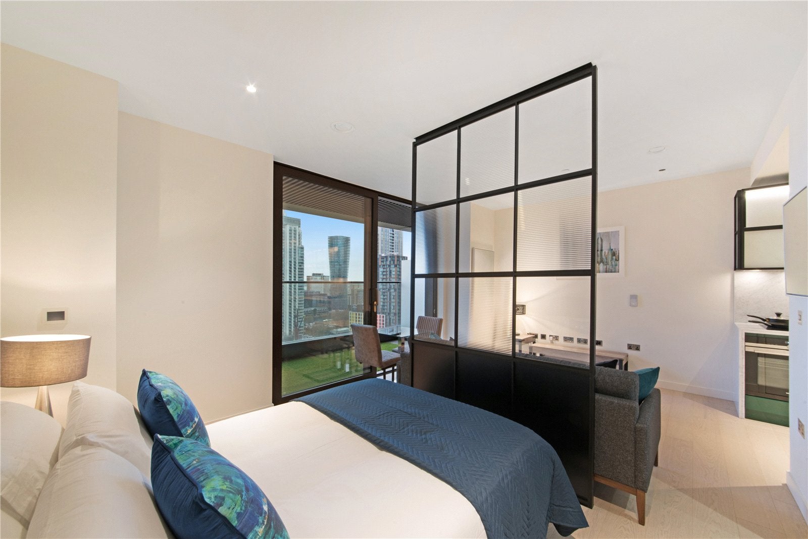Flat Wards Place in Greater London