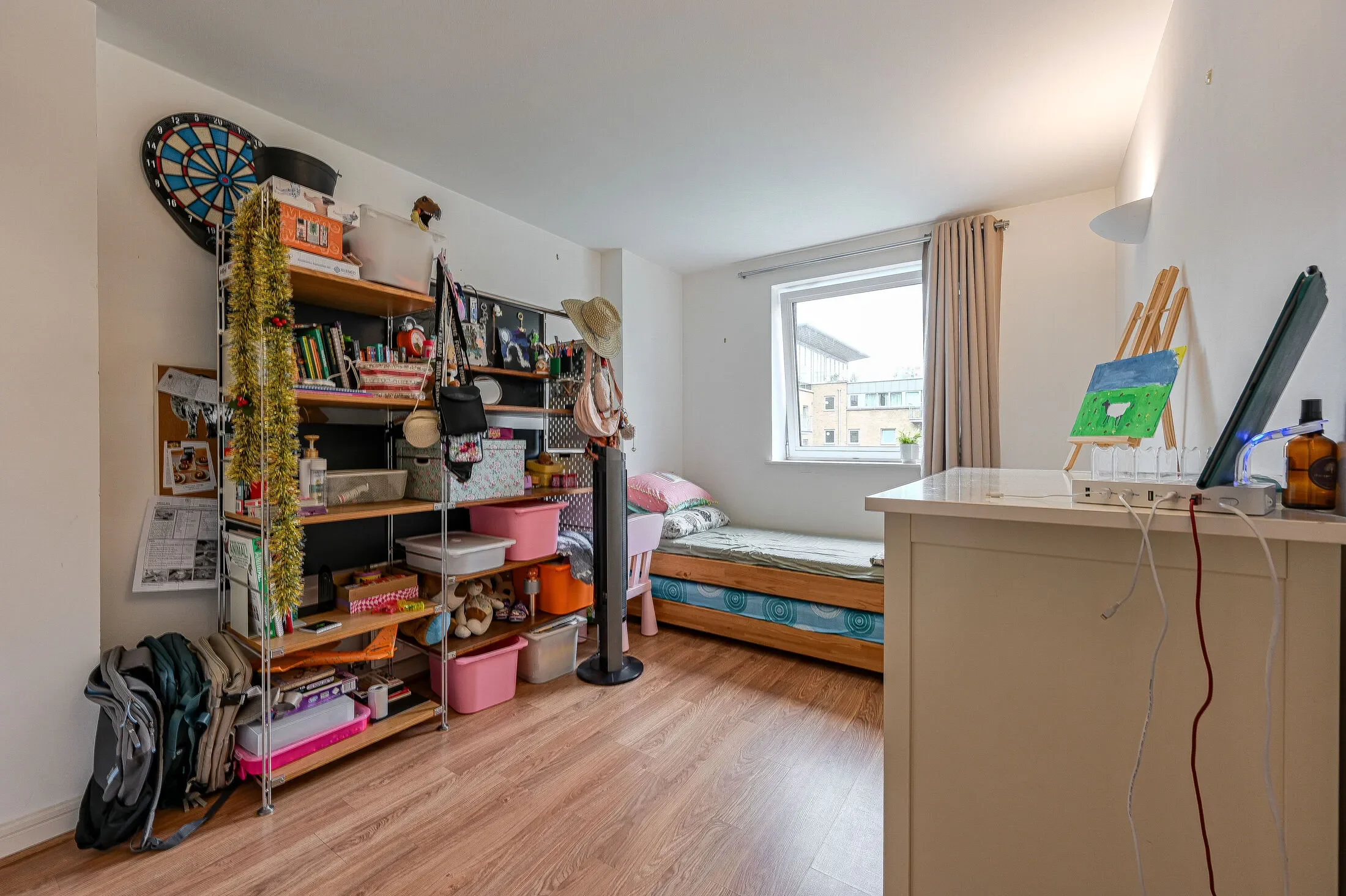 Flat Argyll Road in Greater London