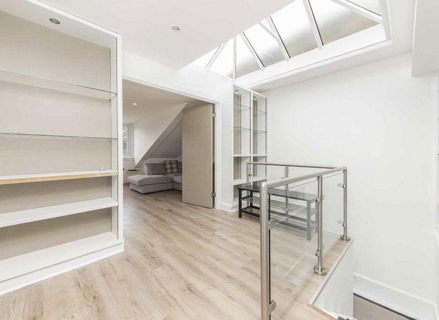 Flat Elsham Road in Greater London