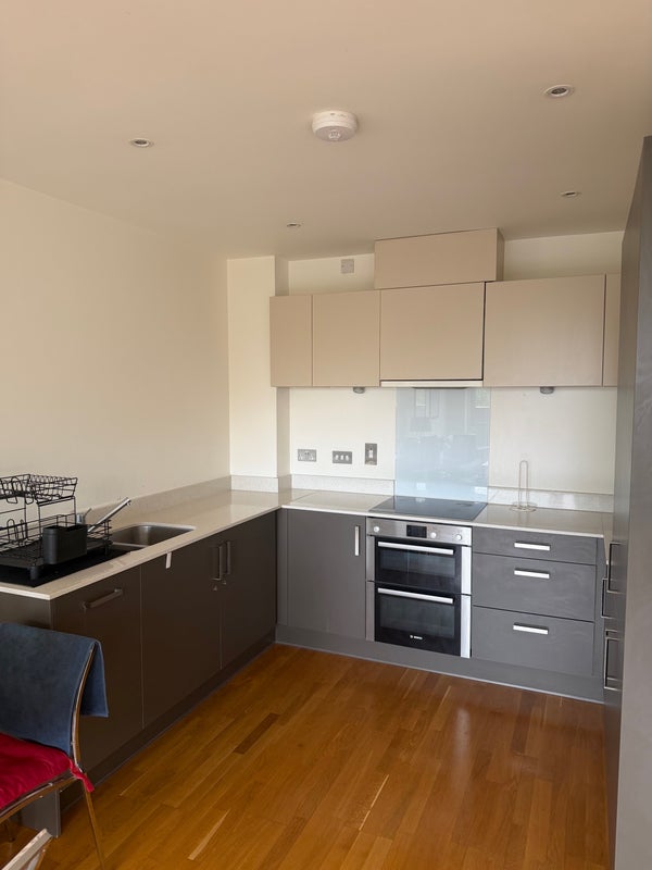 Flat Duckett Street in Greater London
