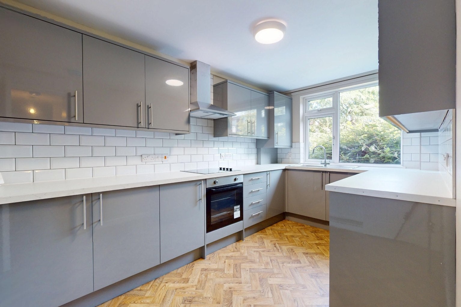 Flat Delbury Close in Telford