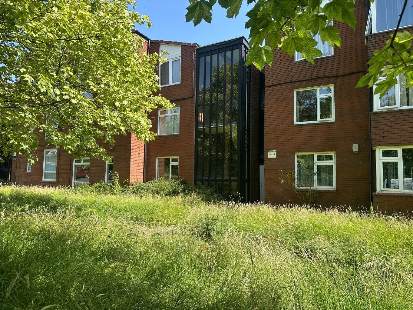Flat Delbury Close in Telford