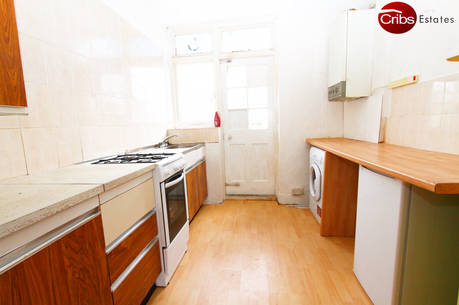 Room Hartfield Road in Greater London