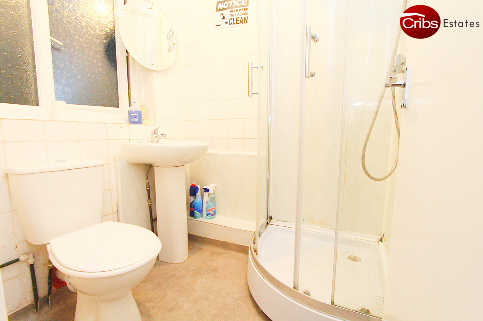 Room Hartfield Road in Greater London