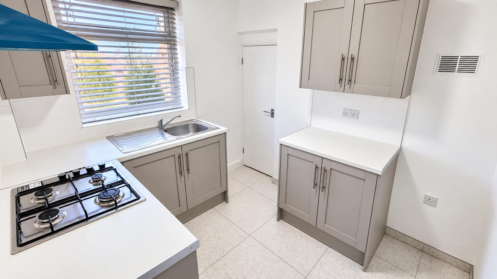 Flat Wilton Road in Greater London