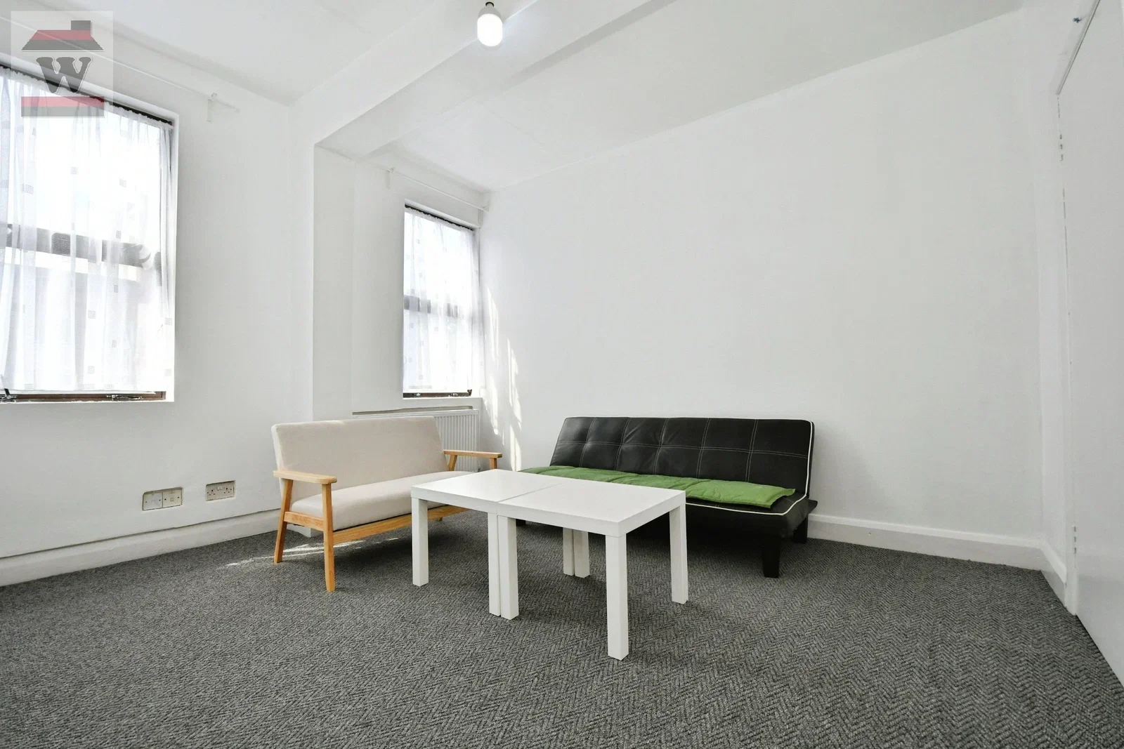 Flat Hammond Road in Greater London