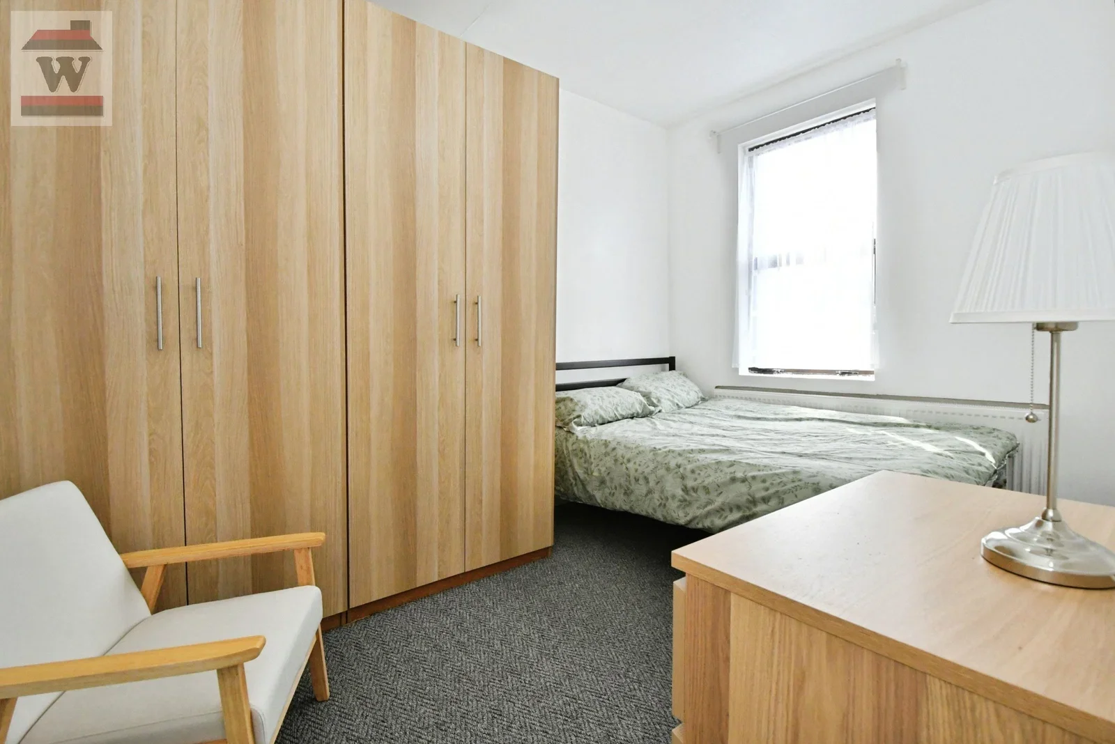 Flat Hammond Road in Greater London