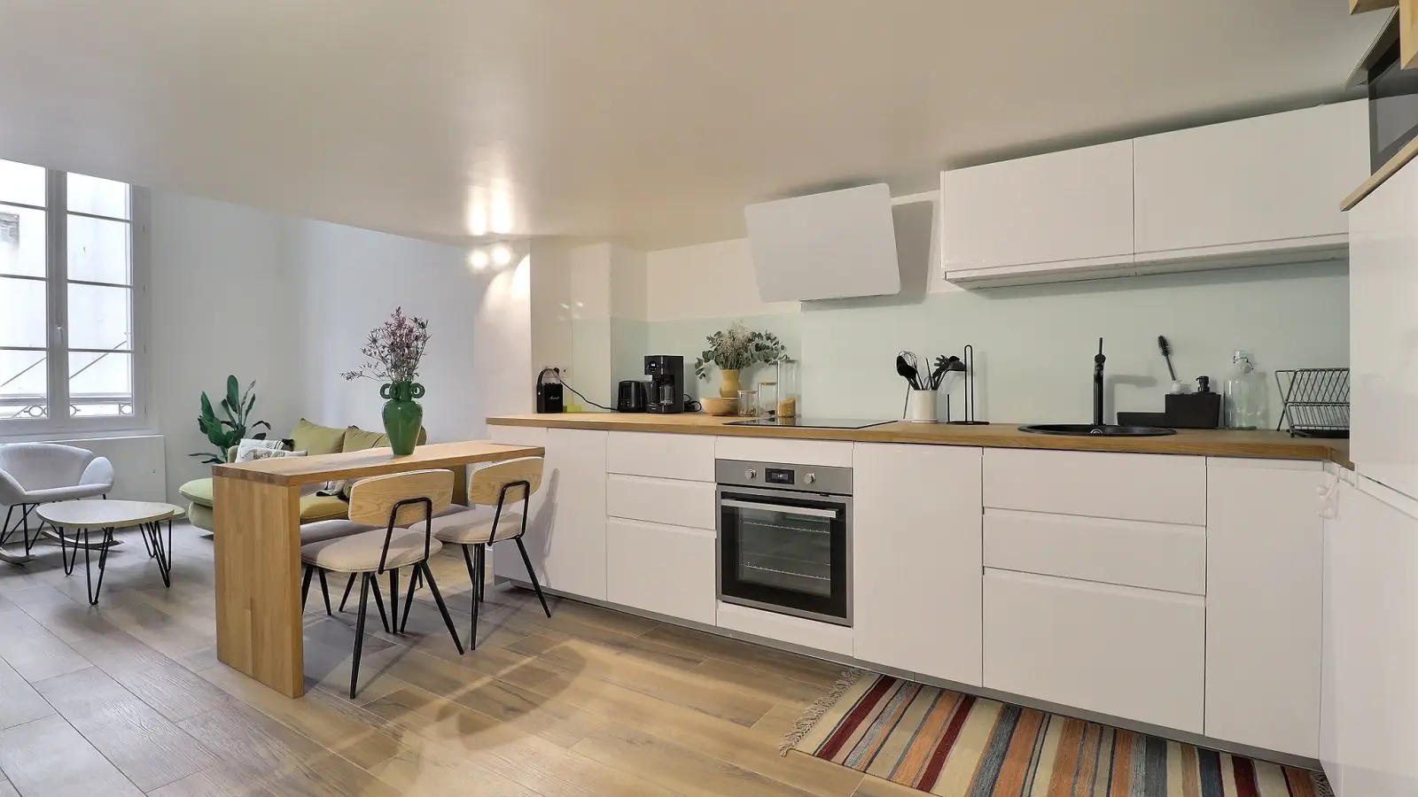 Flat Quai de Jemmapes in Paris