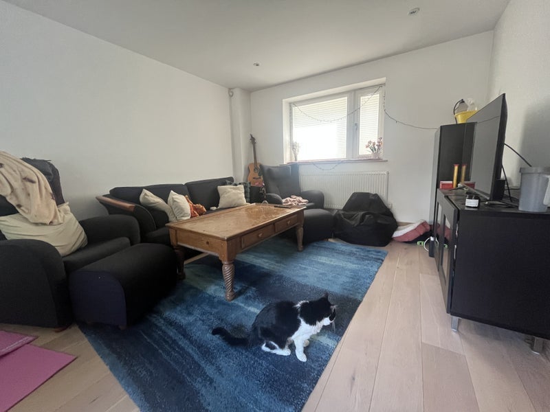 Room Printers Road in Greater London
