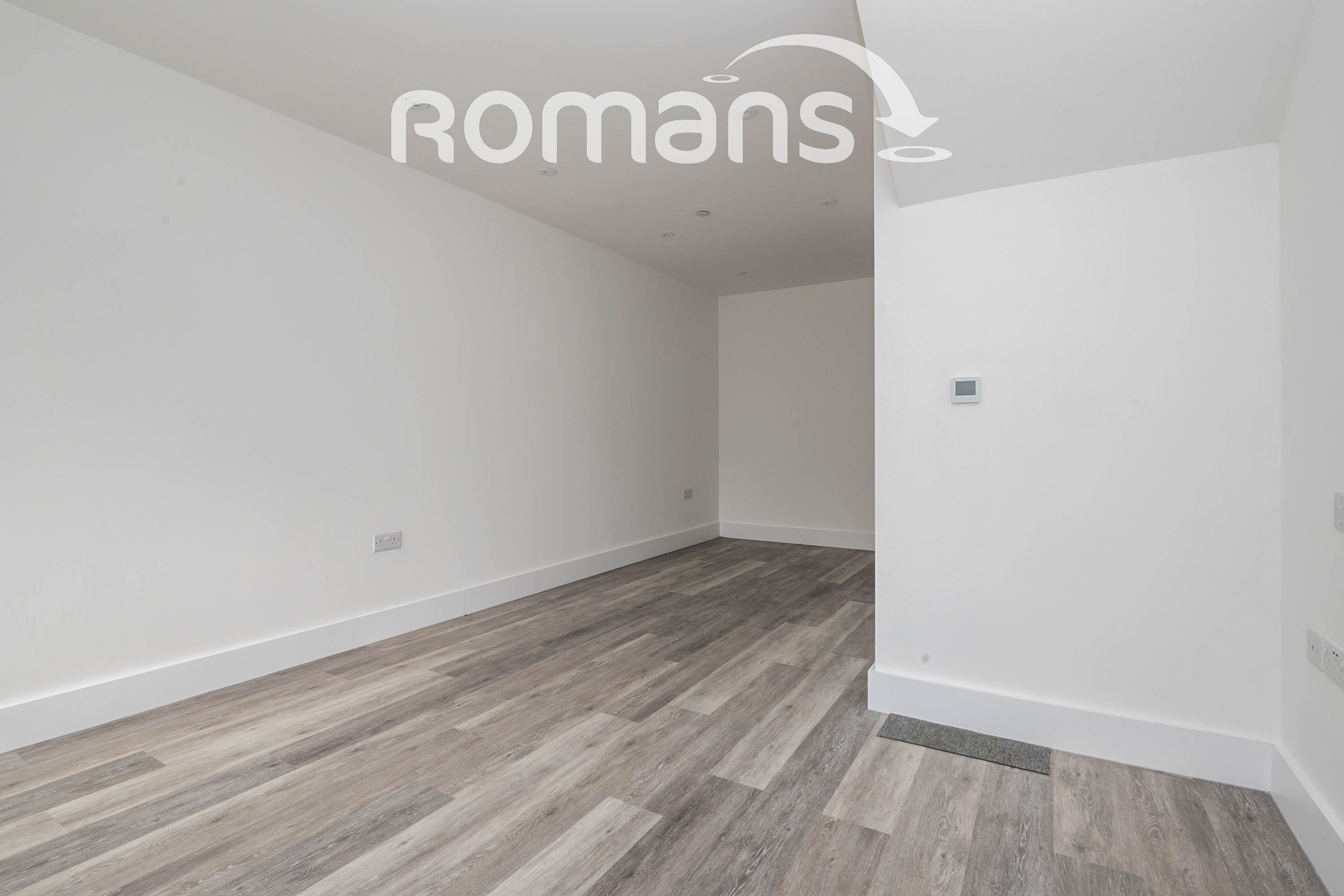 Flat Lyon Way in Camberley