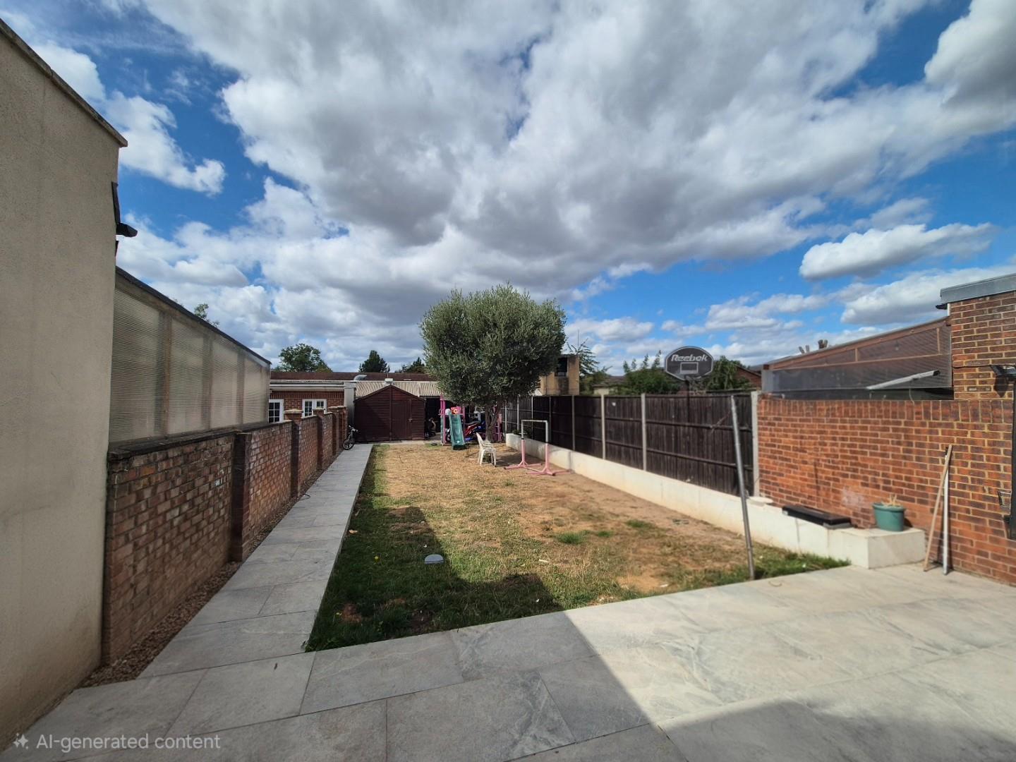House Greenford Road in Greater London