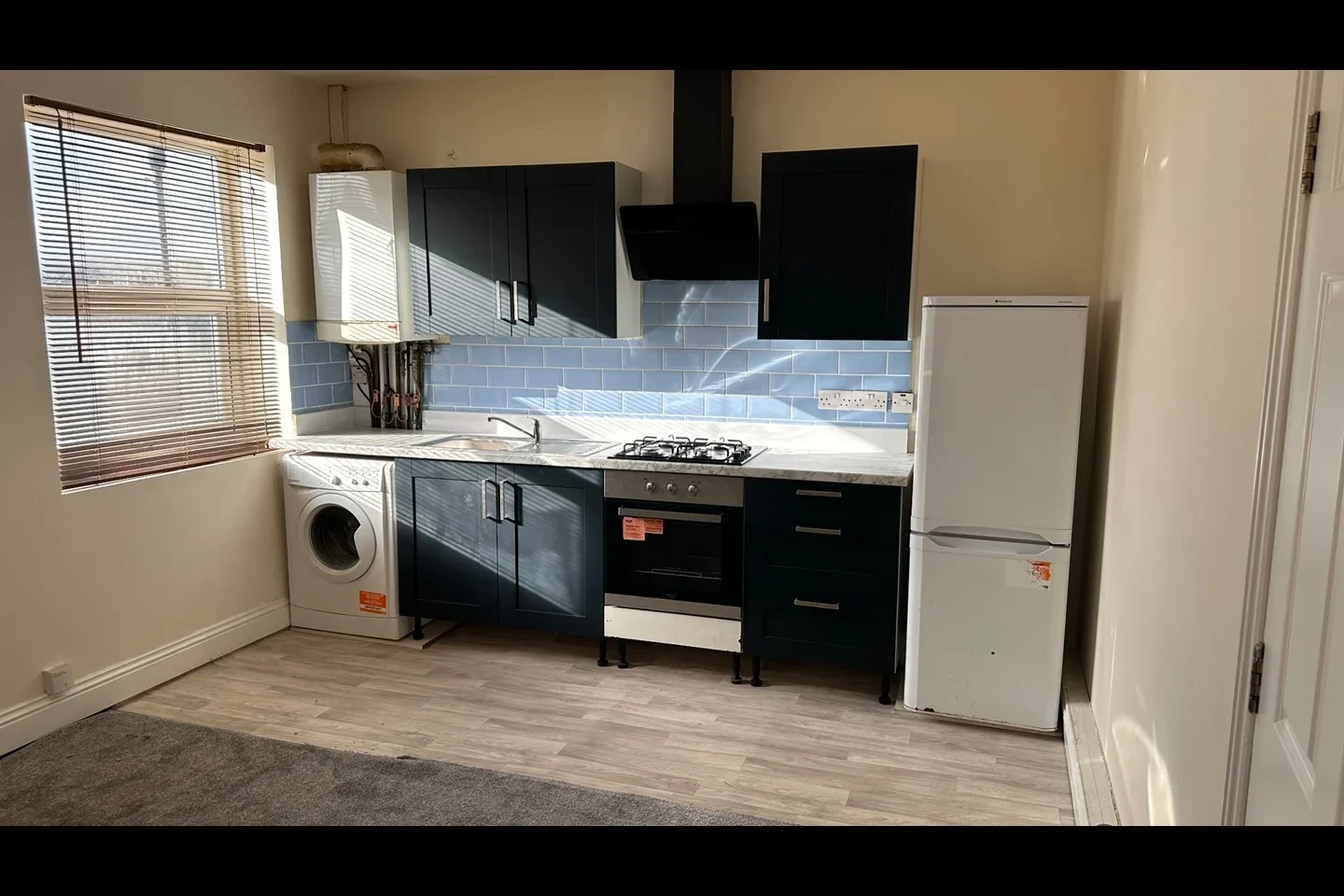Flat Langthorne Road in Greater London