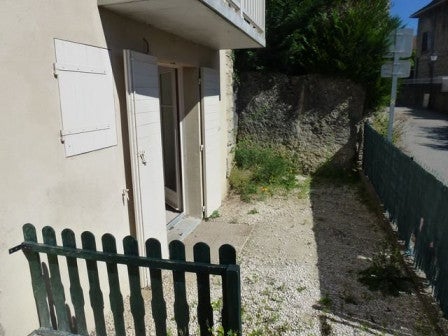 Flat Chemin de Tribut in Saint-Hilaire-de-Brens