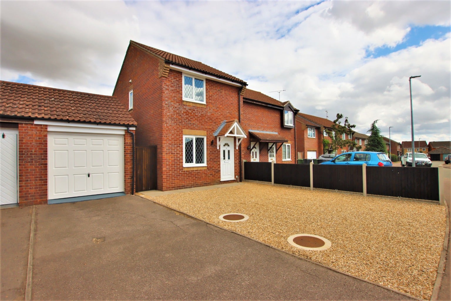 House Harry Blunt Way in Breckland District