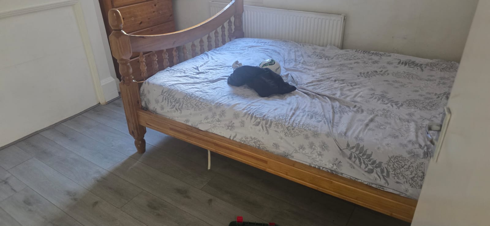 Flat Scarsdale Road in Greater London