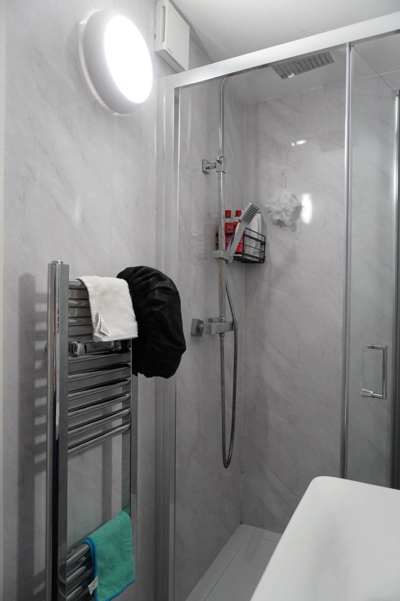 Flat Eskdale Close in Greater London