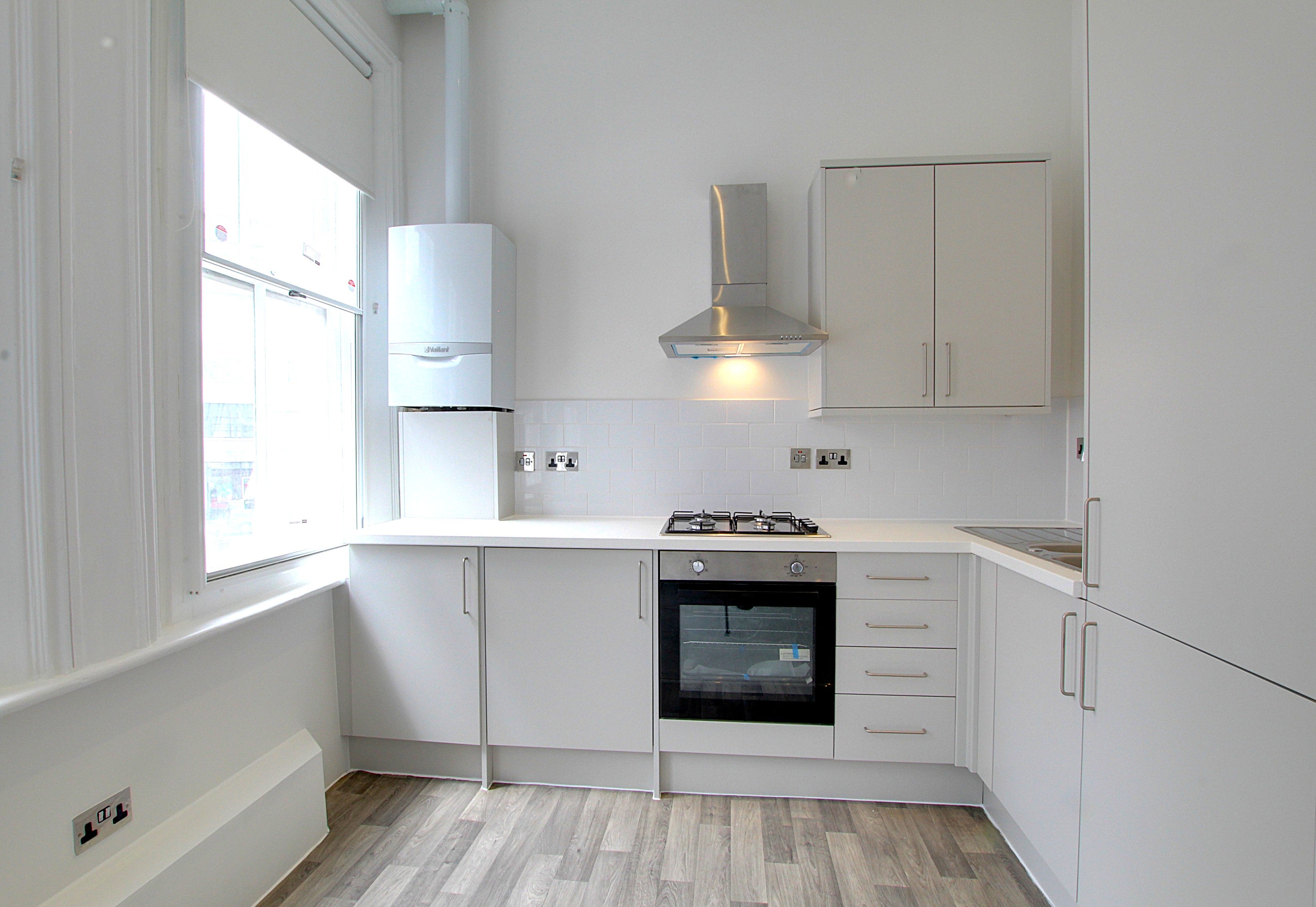 Flat Grange View Road in Greater London