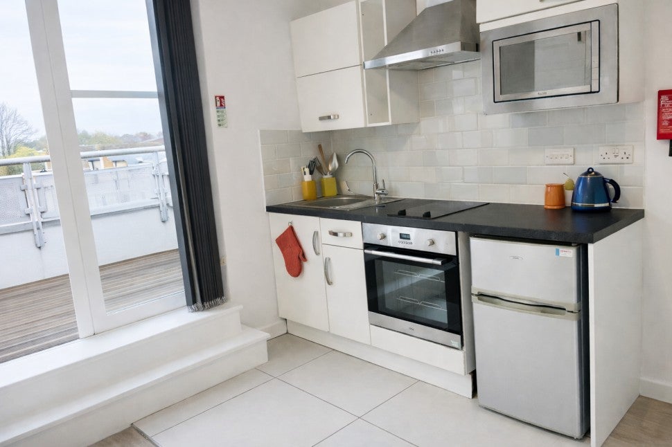 Flat Watkin Road in Leicester