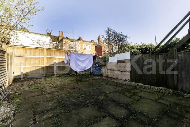 House Iverson Road in Greater London