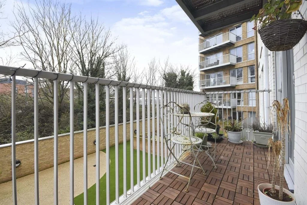 Flat Cunard Square in Chelmsford
