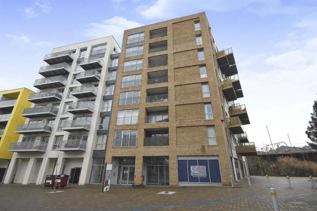 Flat Cunard Square in Chelmsford