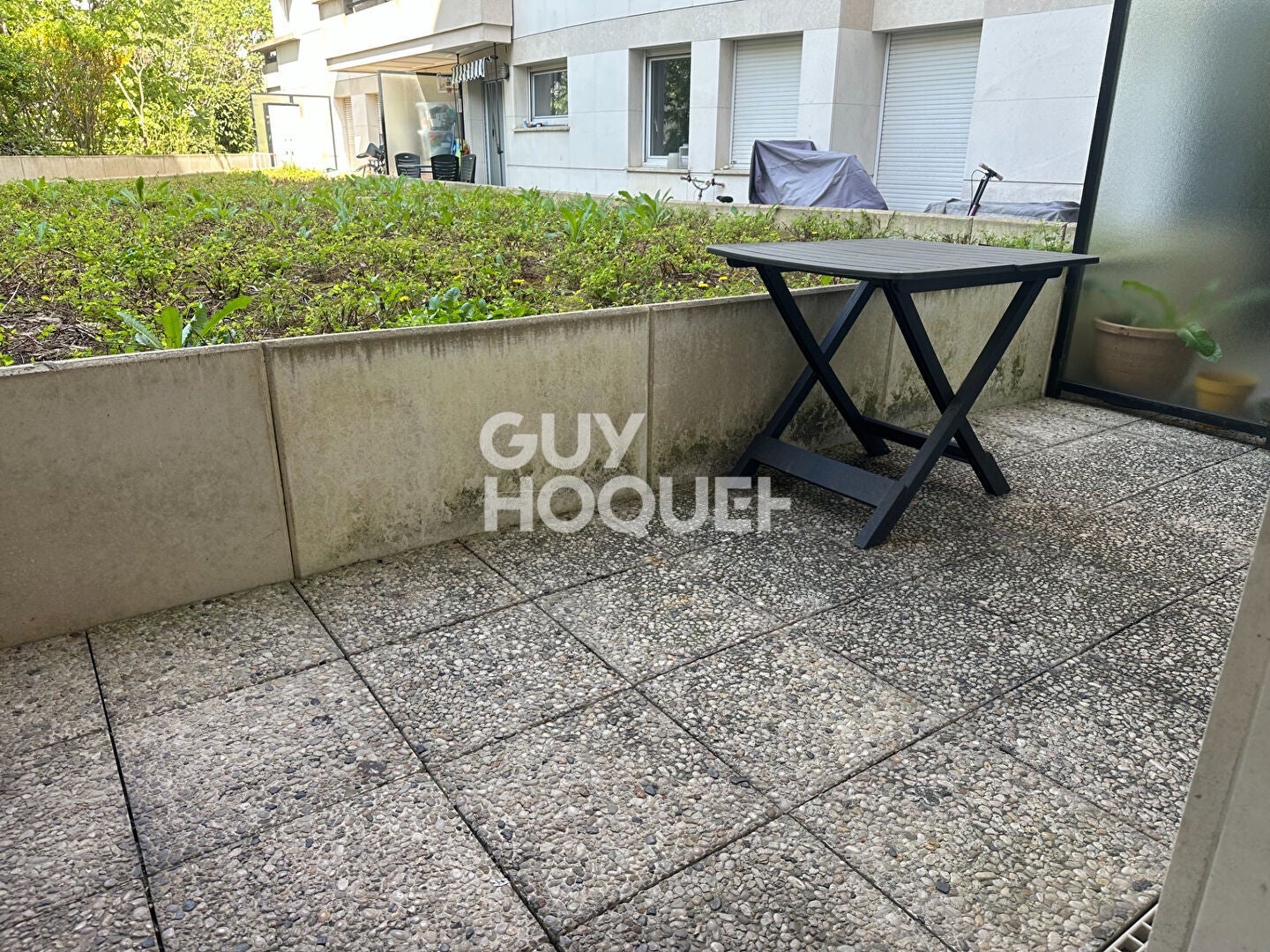 Flat Rue Jules Verne in Levallois-Perret