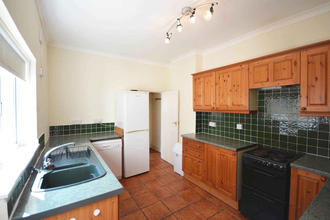 Flat Lyndhurst Avenue in Newcastle upon Tyne
