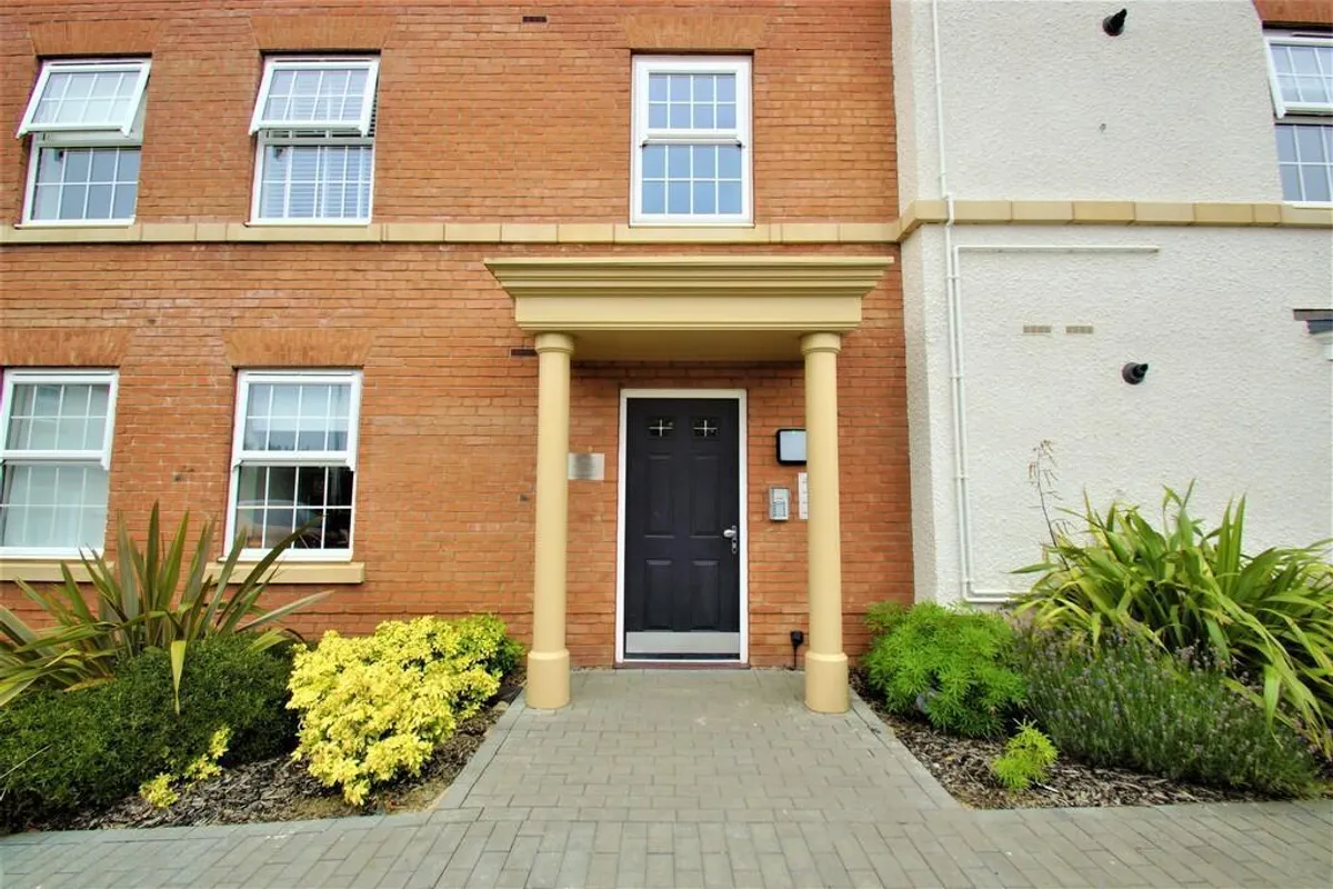 Flat Beverly Close in Rugby