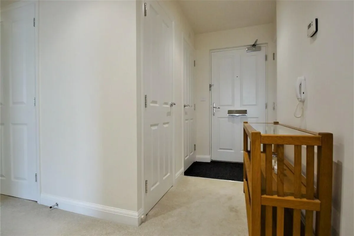 Flat Beverly Close in Rugby