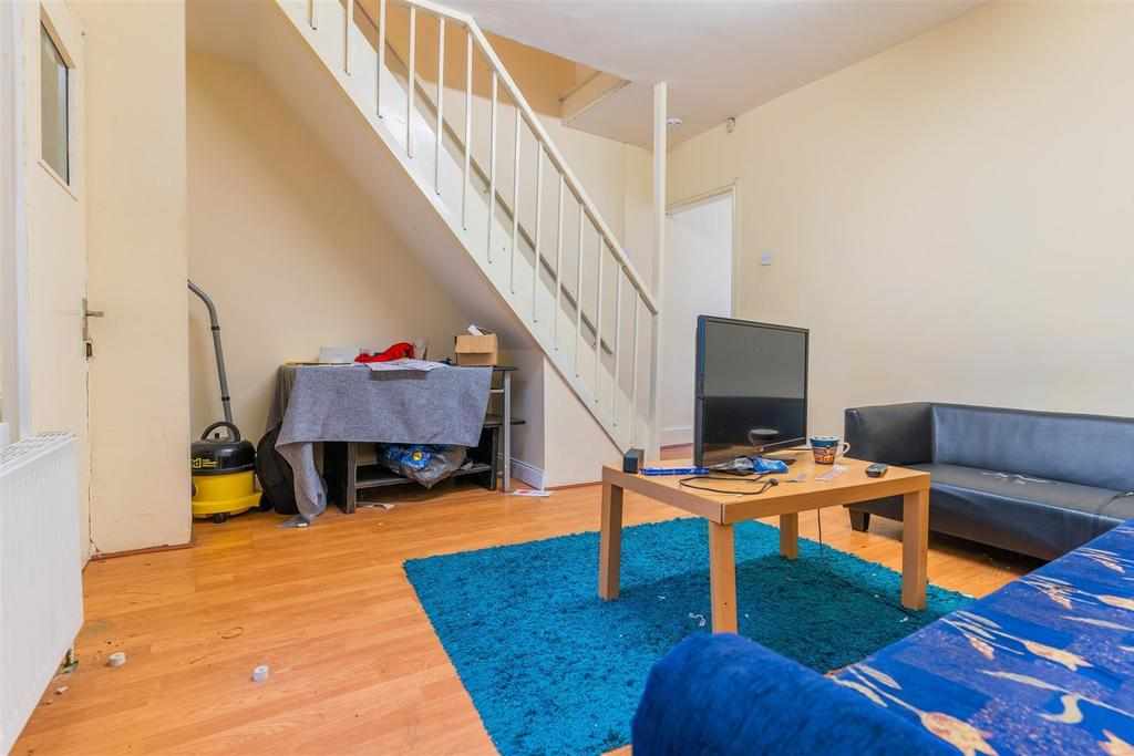 Flat Heeley Road in Birmingham