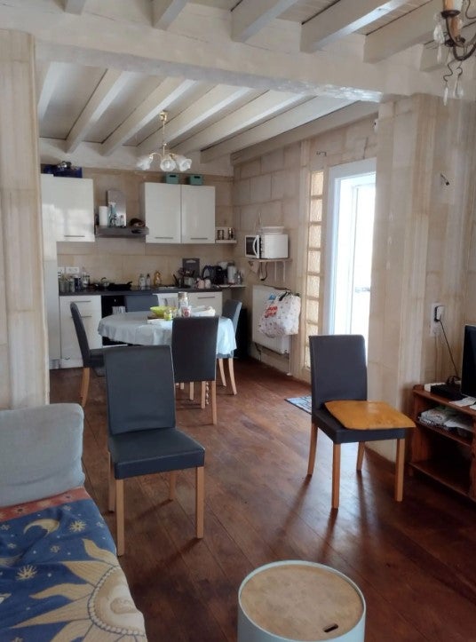 House Rue des Treilles in Libourne
