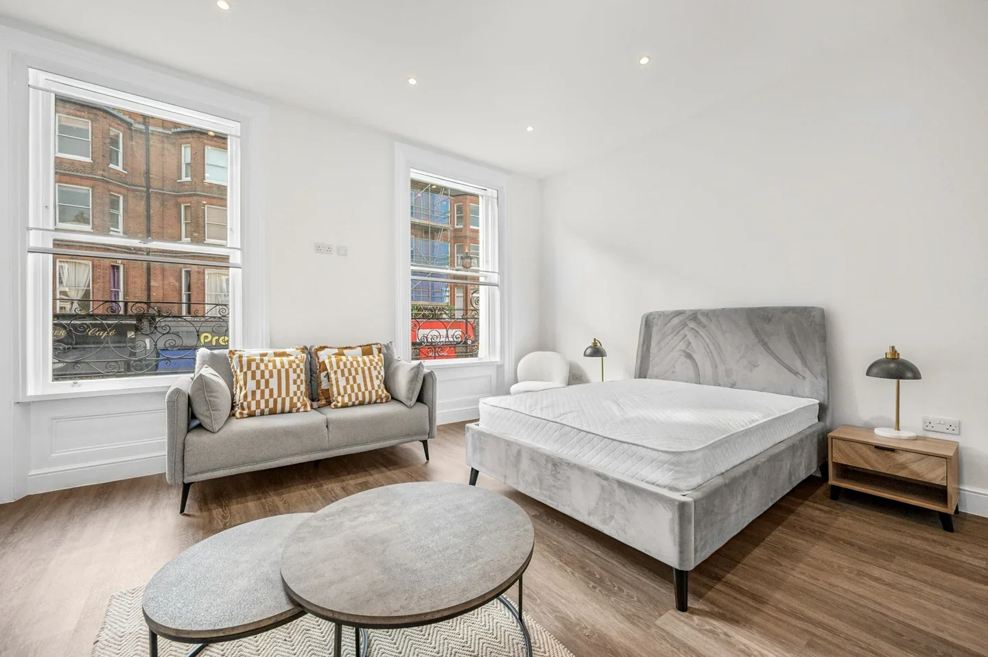 Flat Queensway in City of Westminster