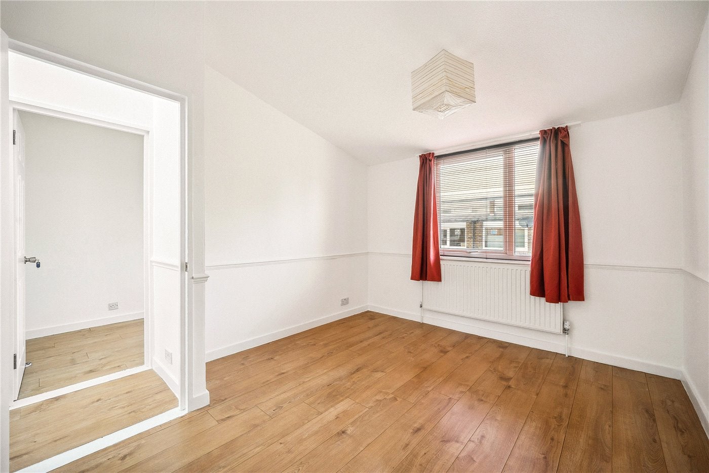 House Cressingham Gardens in Greater London