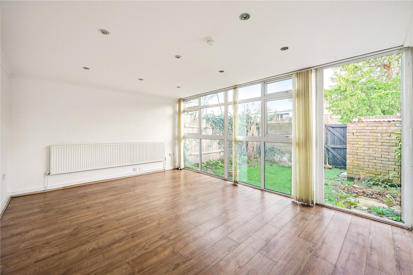 House Cressingham Gardens in Greater London