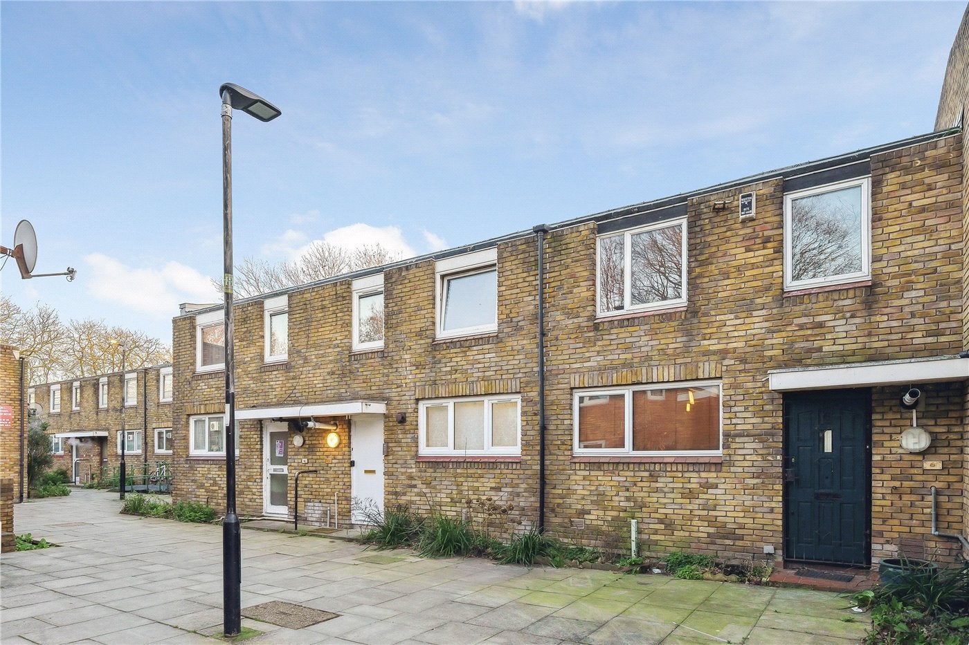 House Cressingham Gardens in Greater London