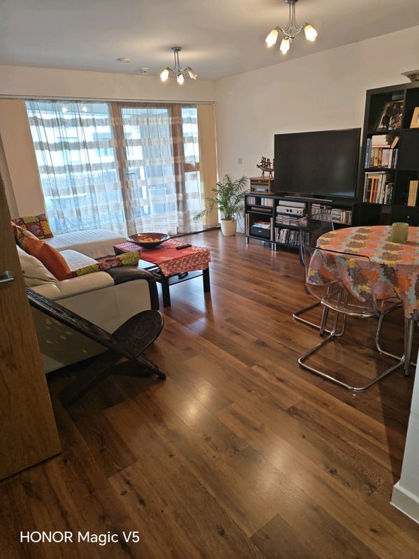 Room Avonley Road in Greater London