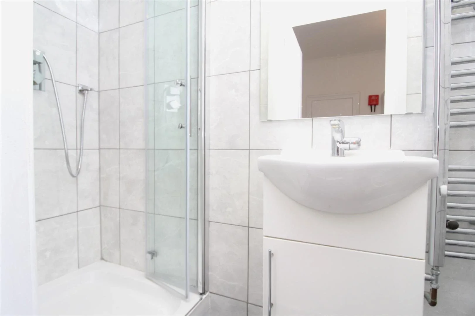 Flat Lancaster Road in Greater London
