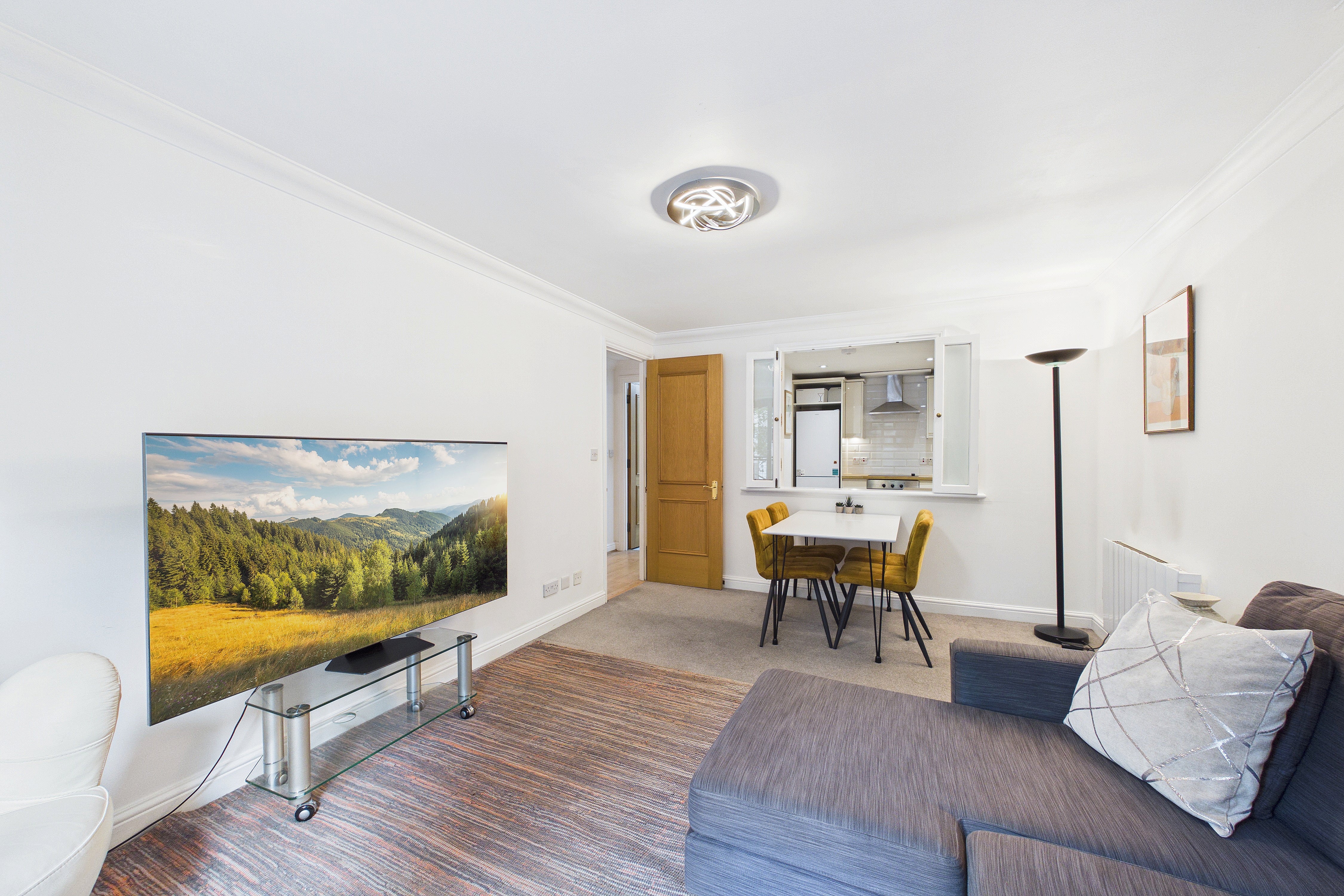 Flat Regency Street in City of Westminster