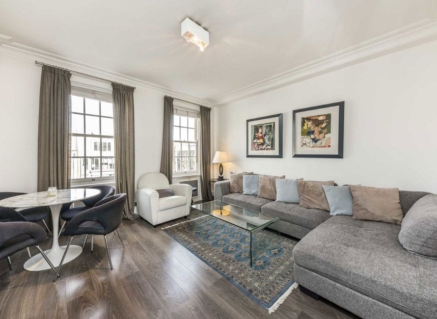 Flat Grosvenor Street in City of Westminster