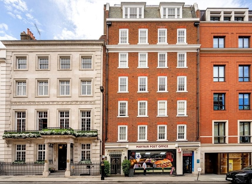 Flat Grosvenor Street in City of Westminster