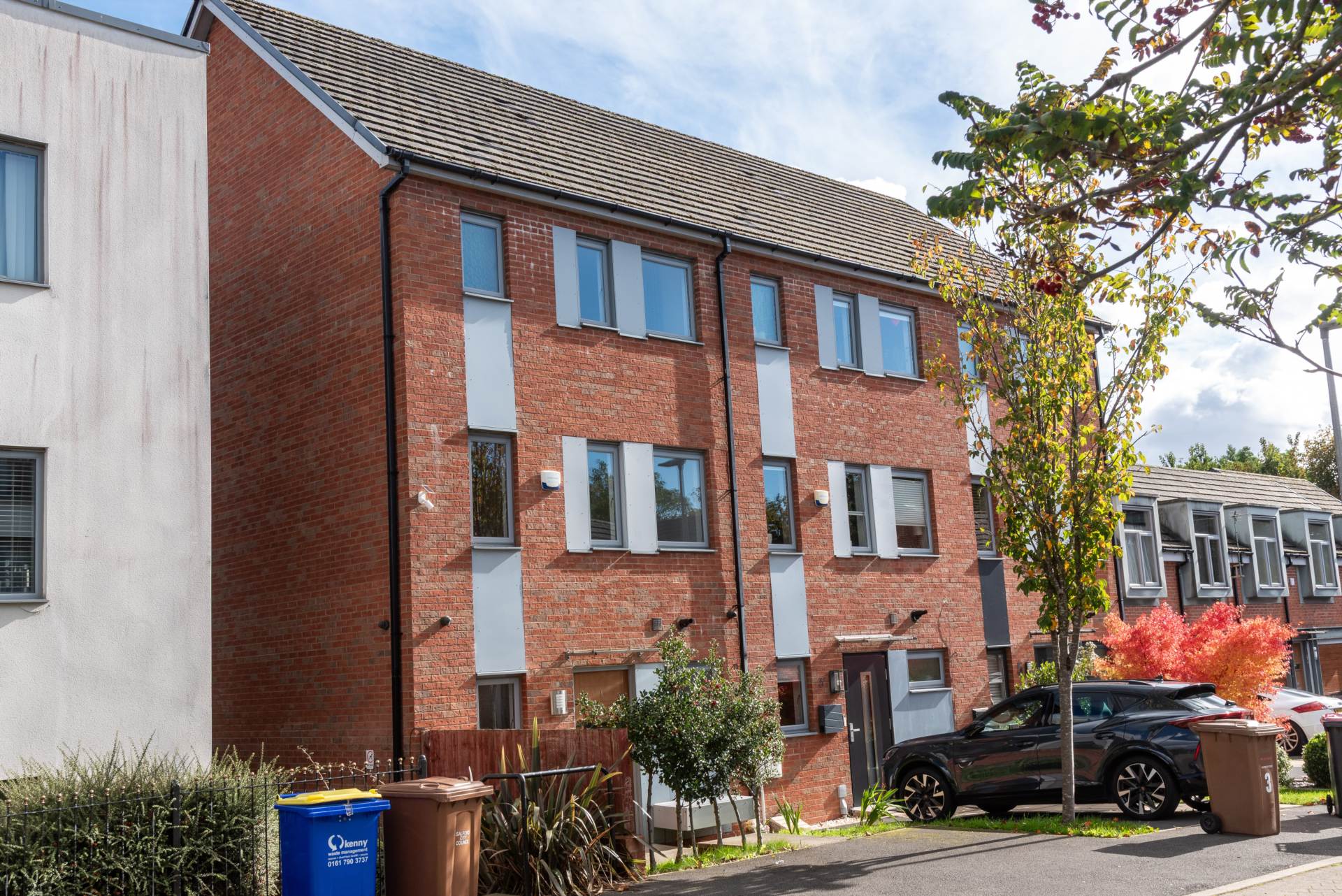 House Dickens Close in Salford