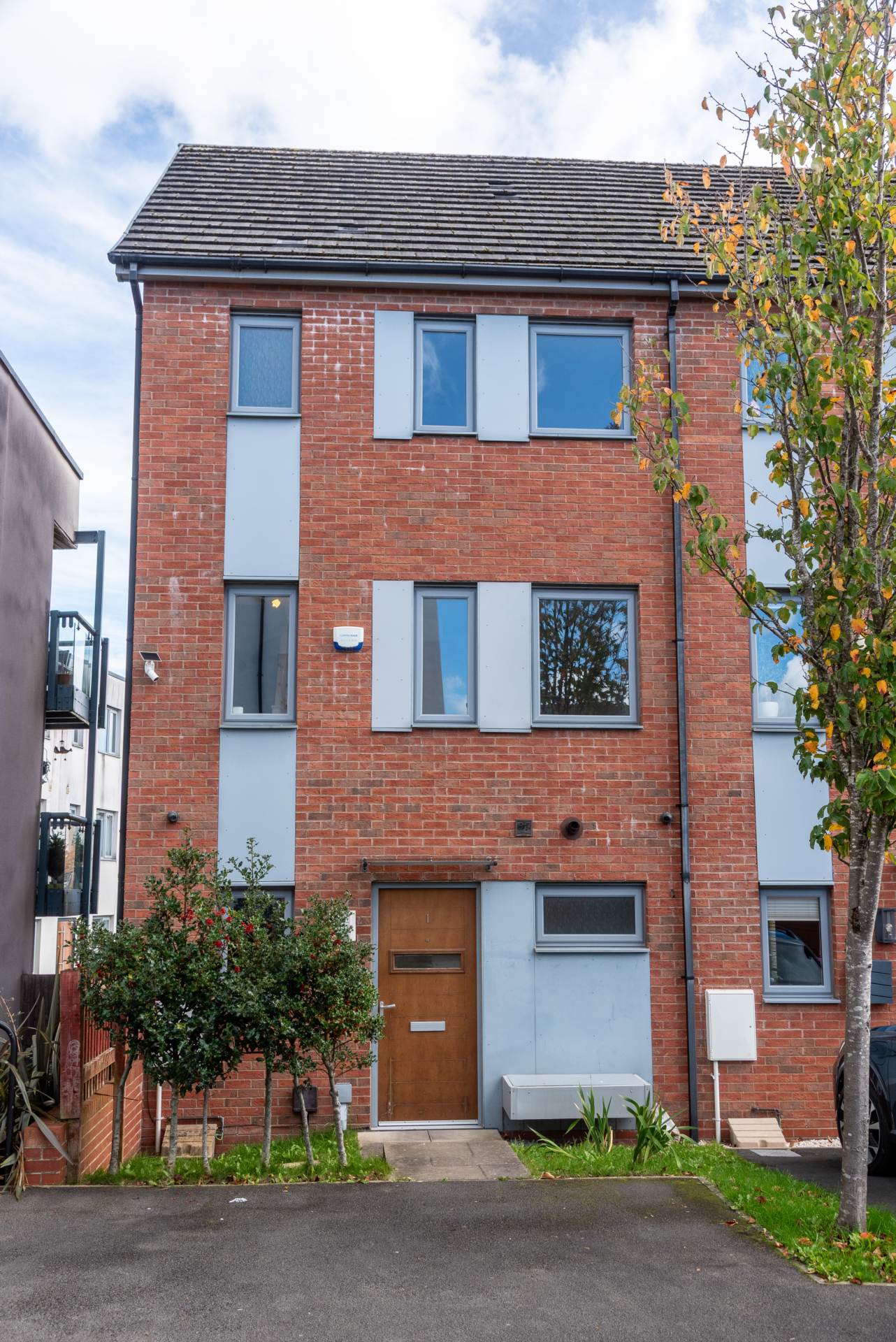 House Dickens Close in Salford