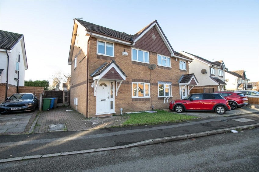 House Marthall Drive in Trafford