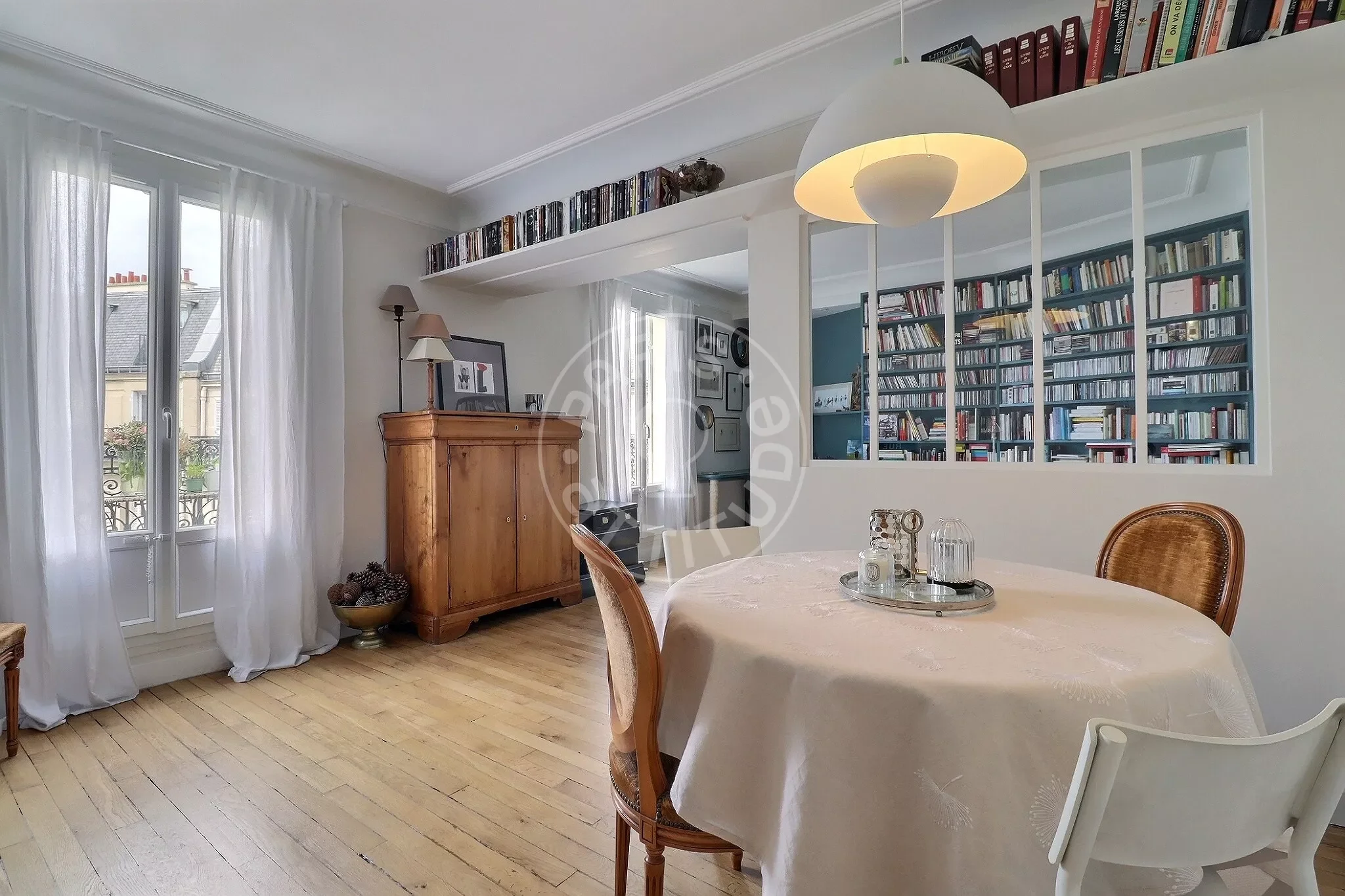 Appartement Rue Hallé à Paris