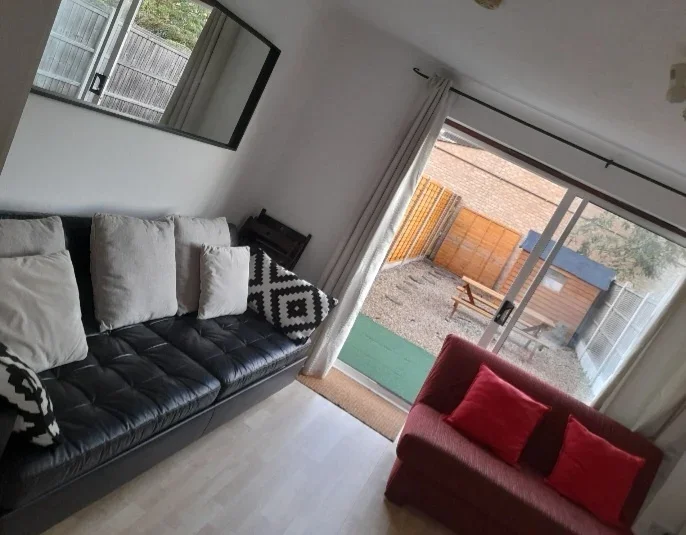House Warepoint Drive in Greater London